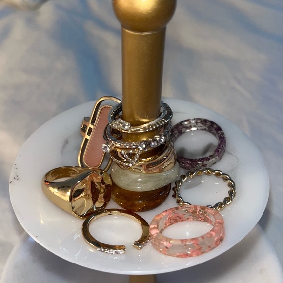 Ring assortment - Picture 15 of 15